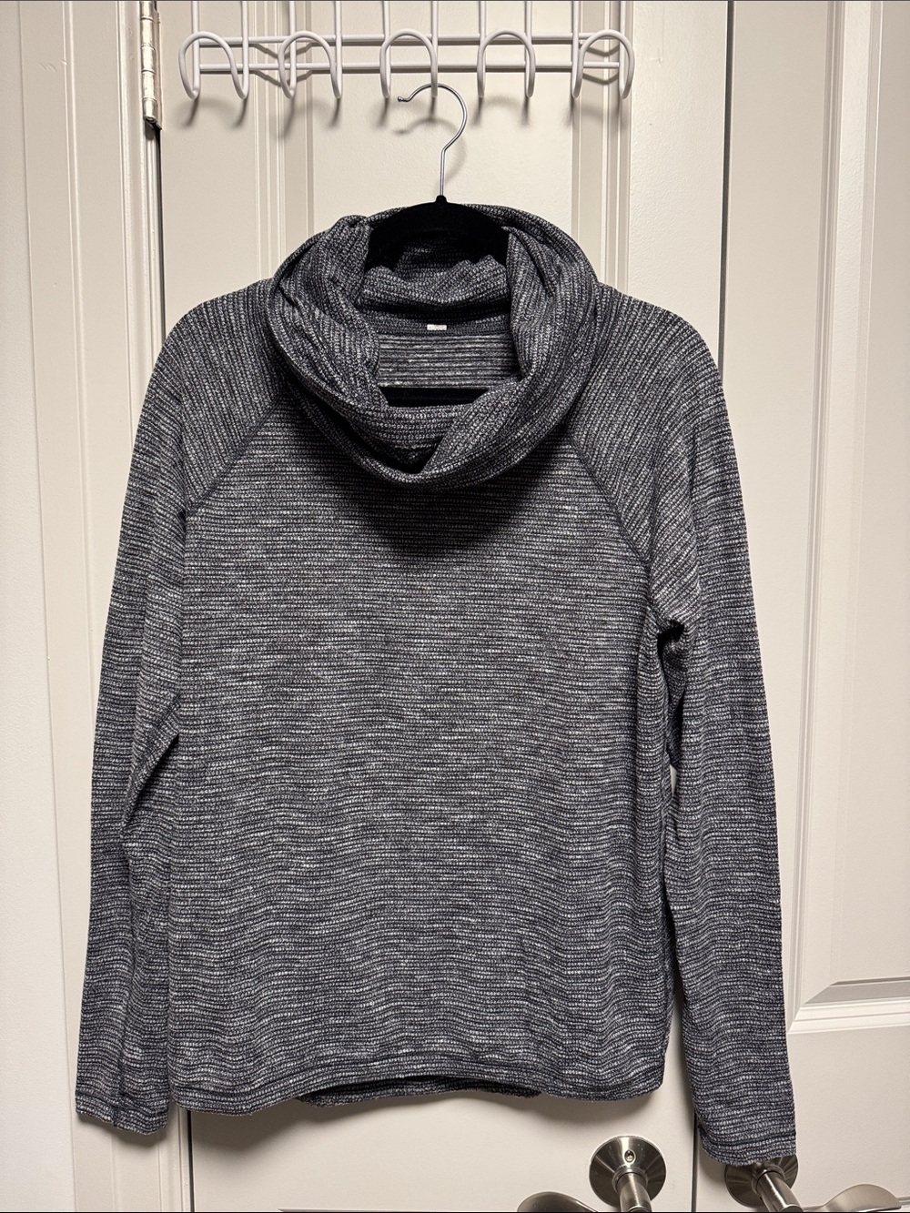 Lululemon Cozy Gray Marled Cowl Neck Pullover